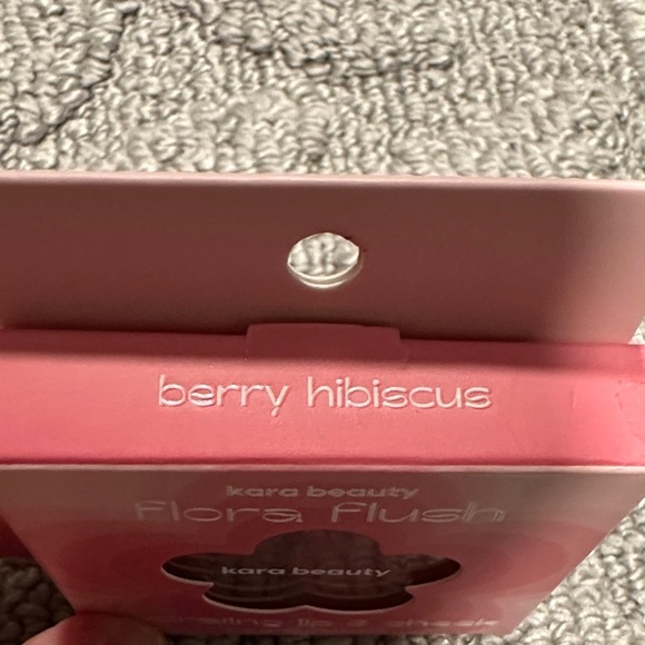 3/$15 🌼 Kara Beauty Flora Flush Hydrating Lip & Cheek Balm - Pink - Picture 4 of 5